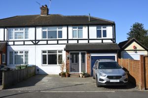 Balmoral Crescent, West Molesey- click for photo gallery